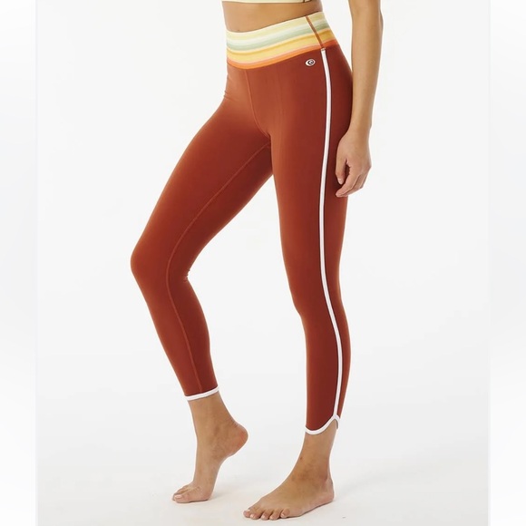 Rip Curl Trippin Run Swim Surf  Collection Tank and Legging Set /Size S /Maroon - Picture 7 of 16